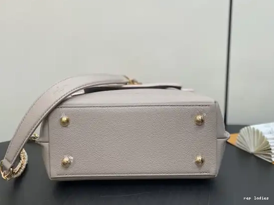 Cheap Lockme Ever-23*17*10CM VUITTON LOUIS 0704
